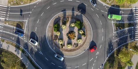  Roundabout, una sinfonía progresiva que te lleva de paseo por la vida